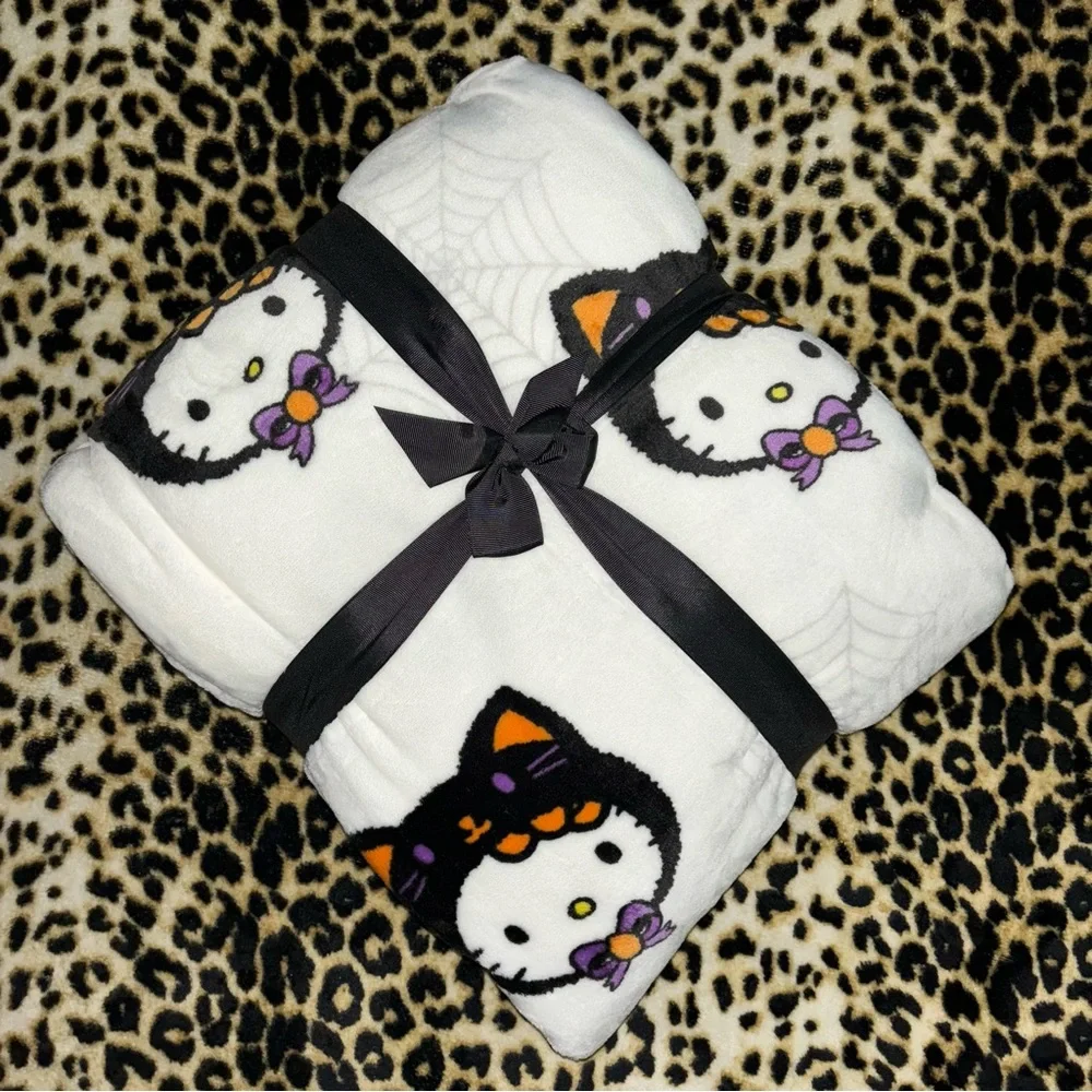 hello kitty halloween blanket (limited time SALE)